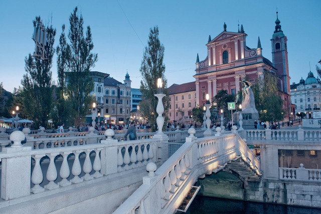Bridge statue building dusk lights free wallpaper - medium preview image