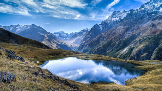 Mountain lake reflection snow capped free wallpaper - medium preview image
