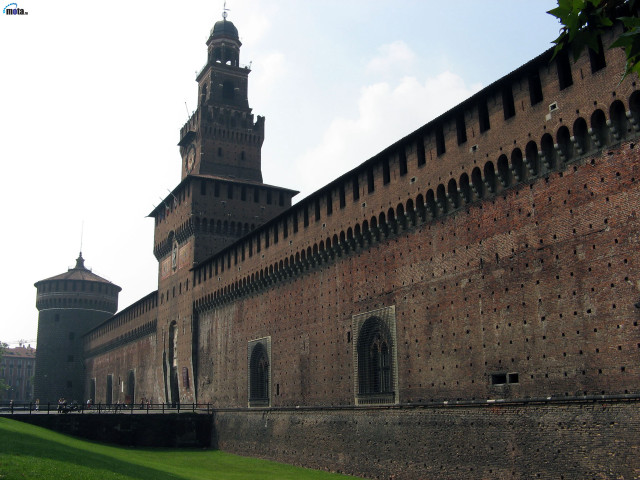 Romanesque brick building clock tower free wallpaper - medium preview image