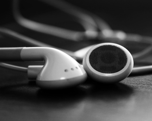 Headphones table phone cord steam free wallpaper - medium preview image