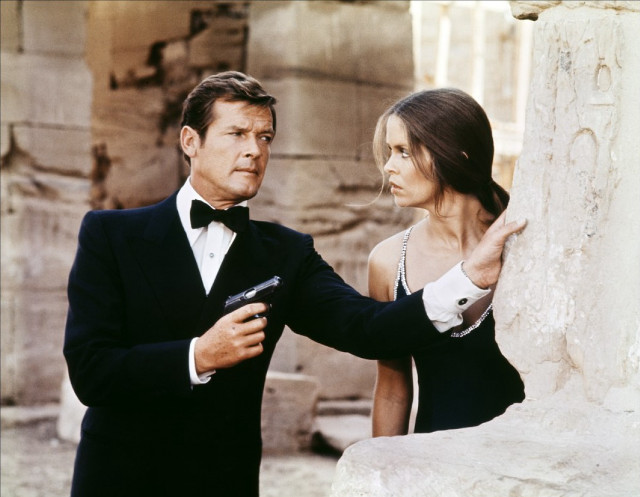 Man tuxedo woman dress pillar free wallpaper - medium preview image