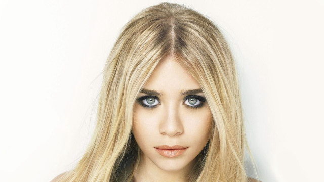 Alice mason blonde hair blue #2 free wallpaper - medium preview image