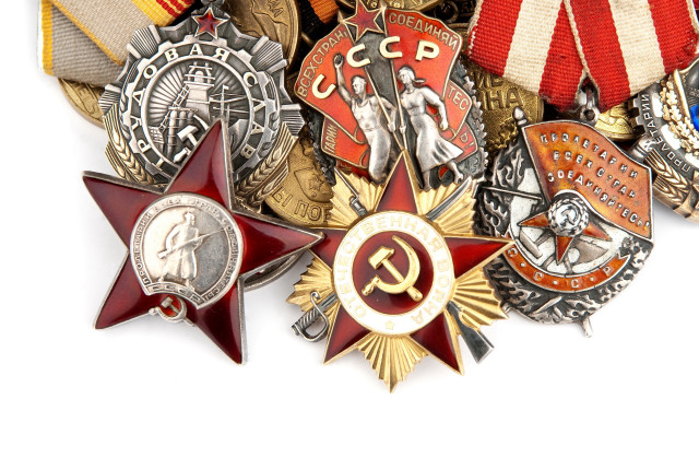 Medals white background red star free wallpaper - medium preview image