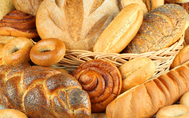 Basket filled breads rolls table free wallpaper - medium preview image