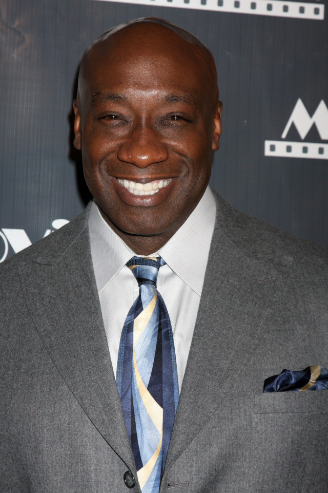 Man smiling suit tie blue #2 free wallpaper - medium preview image