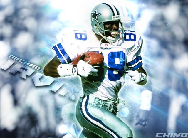 Football player holding ball uniform #2 free wallpaper - medium preview image