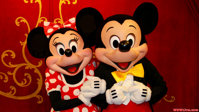 Mickey mouse red curtain gold free wallpaper - medium preview image