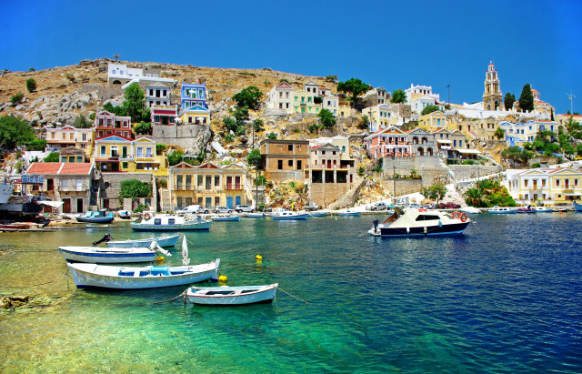 Boats lake hillside buildings trees free wallpaper - medium preview image