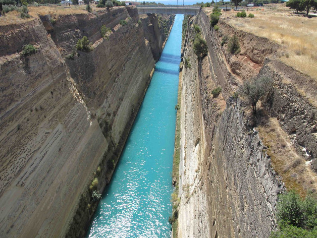 River narrow stone wall bridge free wallpaper - medium preview image