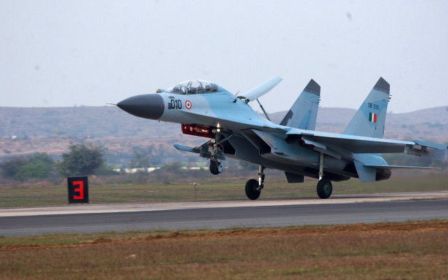 Fighter jet takeoff runway mountain free wallpaper - medium preview image