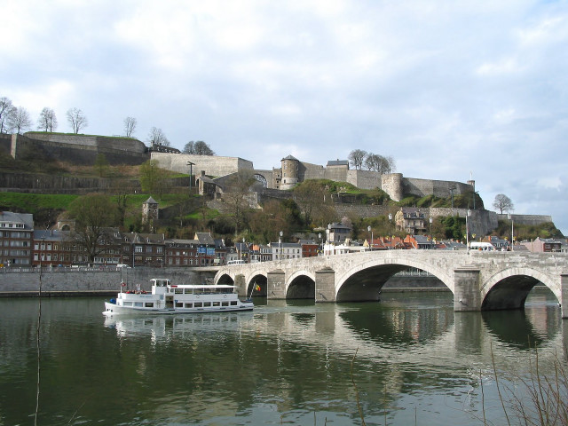 Bridge river boat castle cloudy free wallpaper - medium preview image