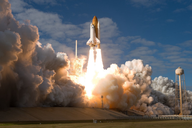 Rocket launching smoke background rocket free wallpaper - medium preview image