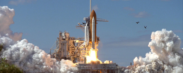 Rocket launch smoke billowing sky #4 free wallpaper - medium preview image