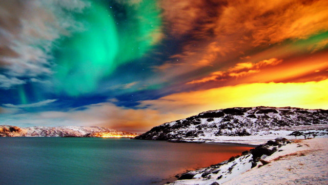 Beautiful sky green blue aurora free wallpaper - medium preview image