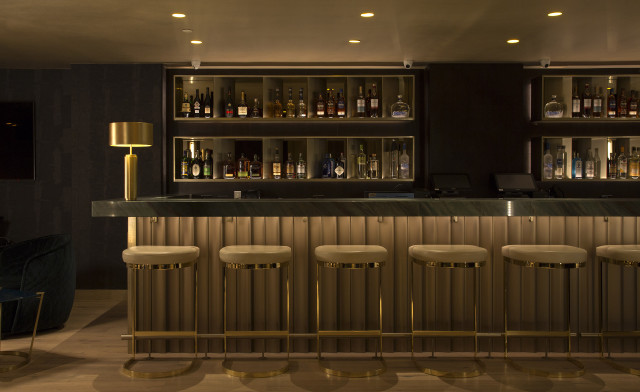 Bar stools bottles television art free wallpaper - medium preview image