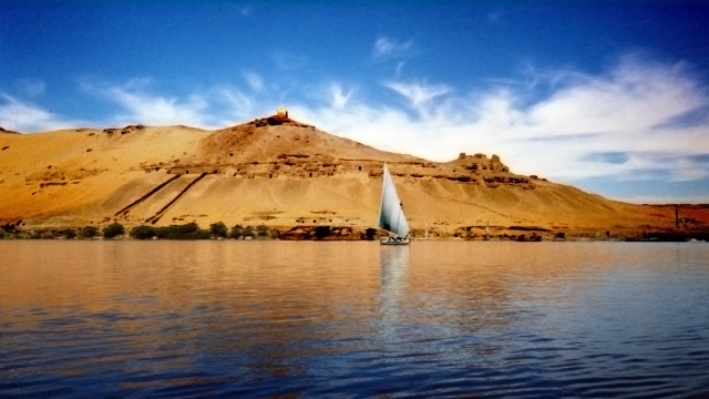 Sailboat lake mountain castle distance free wallpaper - medium preview image