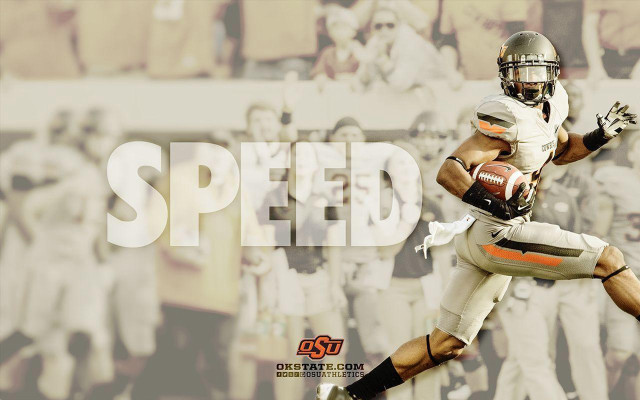 Football player running group speed free wallpaper - medium preview image