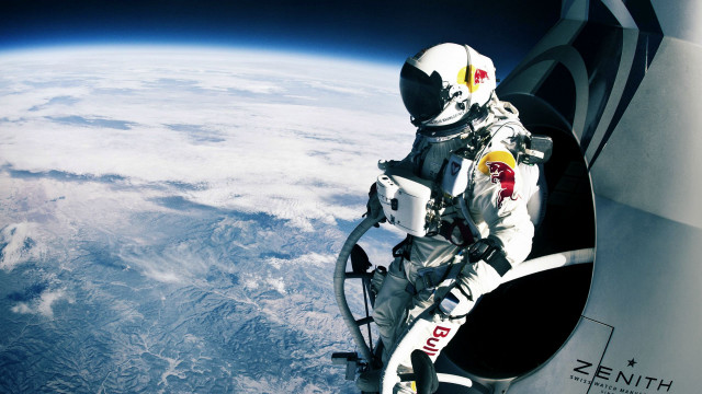 Man space suit air earth free wallpaper - medium preview image