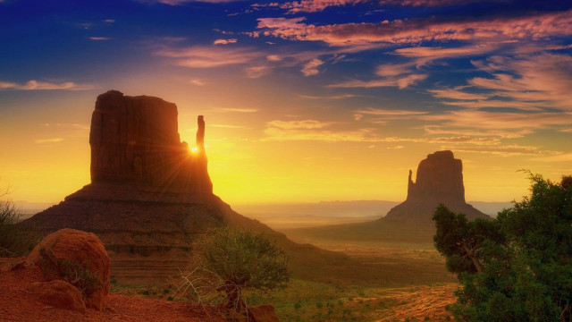 Sunset desert rock formation mountain free wallpaper - medium preview image