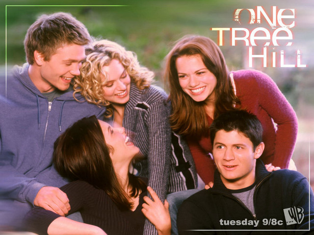 One tree hill smiling group free wallpaper - medium preview image