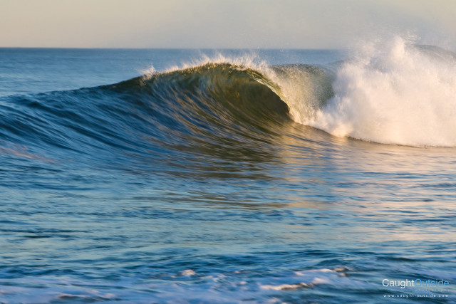 Breaking wave sunny ocean surfboard free wallpaper - medium preview image