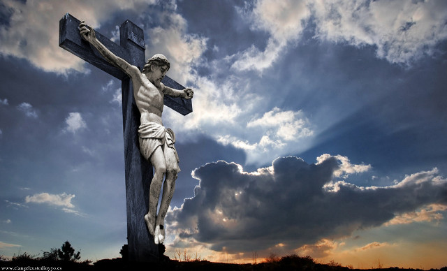 Statue man cross sky background free wallpaper - medium preview image