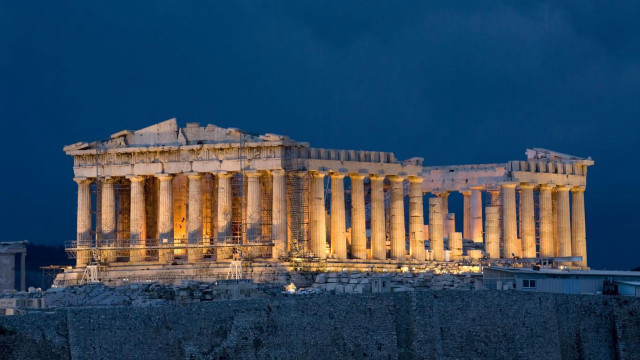 Neoclassicism night columns marble sculpture free wallpaper - medium preview image