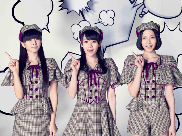 Three asian women matching outfits free wallpaper - medium preview image