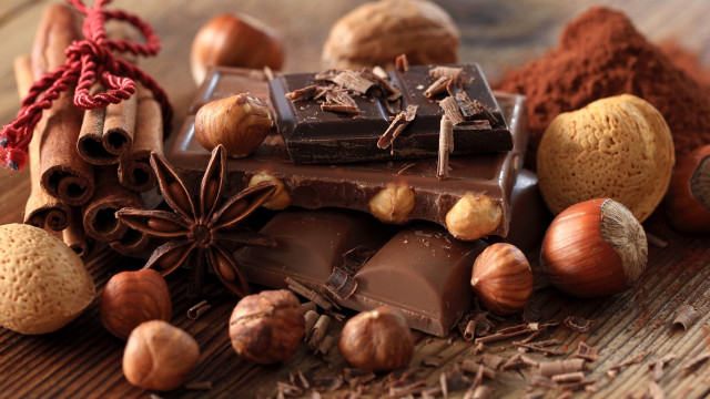 Chocolate nuts cinnamon wooden table #2 free wallpaper - medium preview image