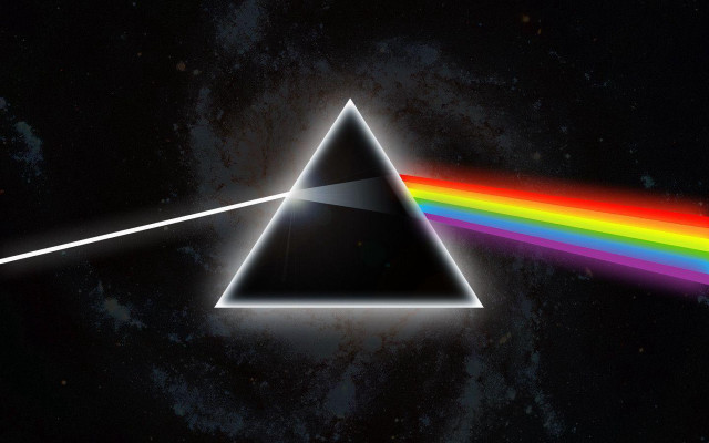 Dark side moon rainbow middle free wallpaper - medium preview image