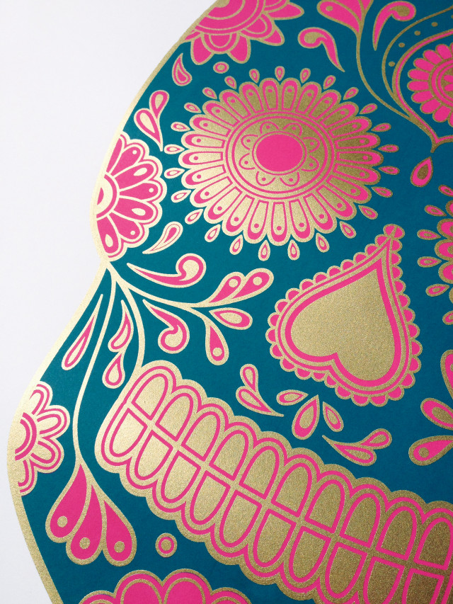 Blue pink patterned umbrella gold free wallpaper - medium preview image