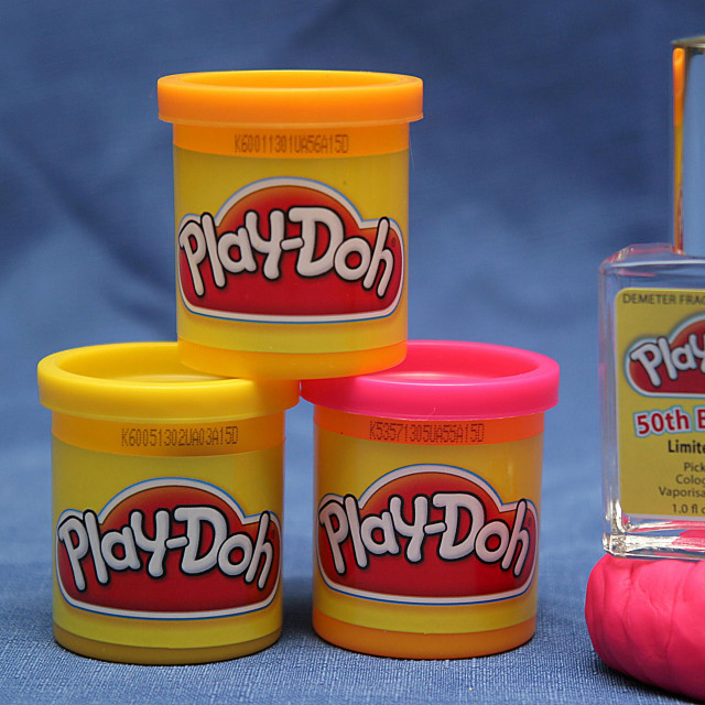 Play doh containers toothpaste blue free wallpaper - medium preview image
