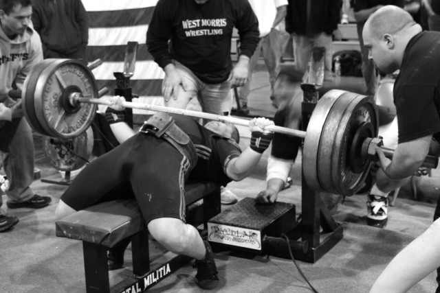 Woman bench press gym barbell #2 free wallpaper - medium preview image