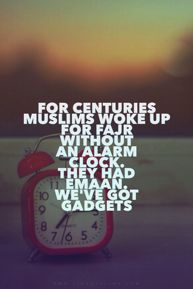 Red alarm clock table wall free wallpaper - medium preview image
