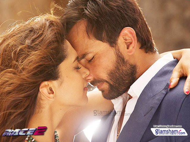 Man woman kissing scene movie free wallpaper - medium preview image