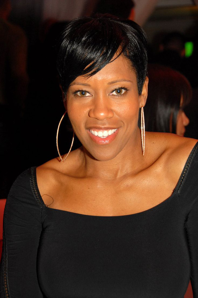 Woman black top hoop earrings #2 free wallpaper - medium preview image
