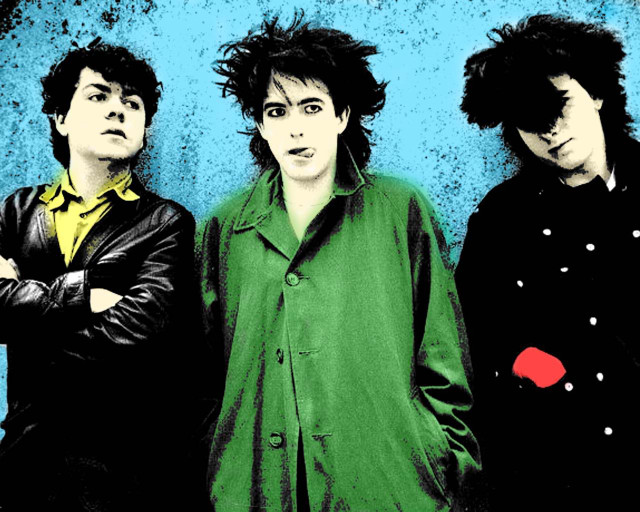 Group people blue wall red free wallpaper - medium preview image