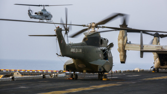Helicopter flight deck military ocean free wallpaper - medium preview image