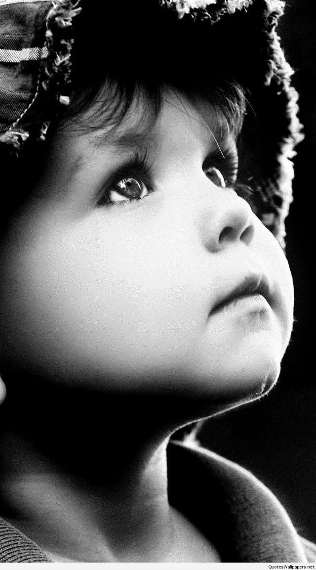 Child hat looking up black free wallpaper - medium preview image