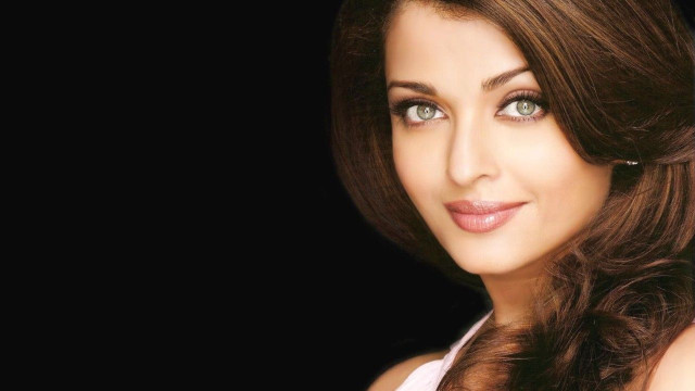 Woman brown hair portrait smiling free wallpaper - medium preview image