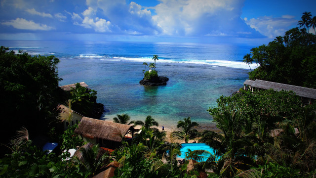 Tropical beach pool island ocean free wallpaper - medium preview image