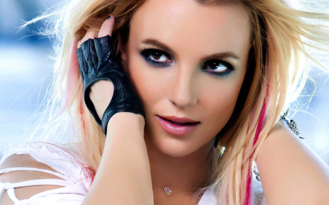 Fantasy beautiful popart blonde girl free wallpaper - medium preview image