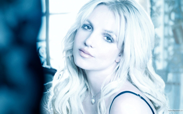 Blonde woman portrait blue eyes free wallpaper - medium preview image