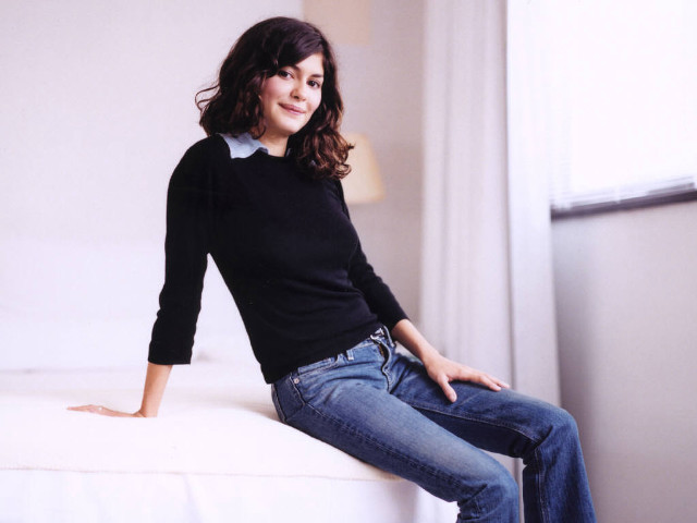 Woman smiling sitting jeans blue free wallpaper for desktop - medium preview image