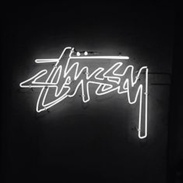 Neon sign that says hello free wallpaper - medium preview image