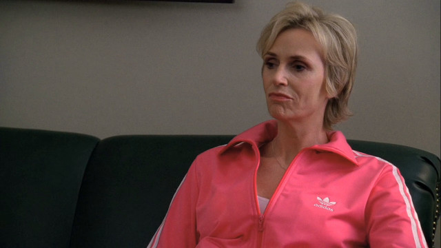 Woman couch pink jacket green free wallpaper - medium preview image
