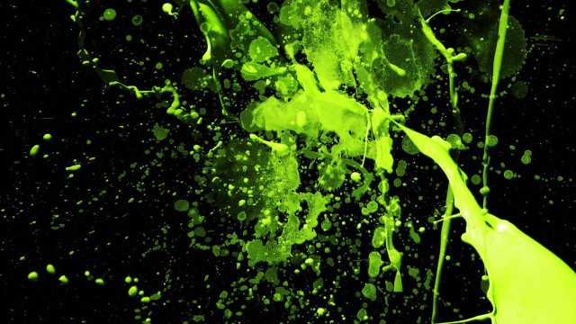 Green liquid splash black background free wallpaper - medium preview image