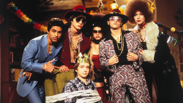 Costume party group photo hats free wallpaper - medium preview image