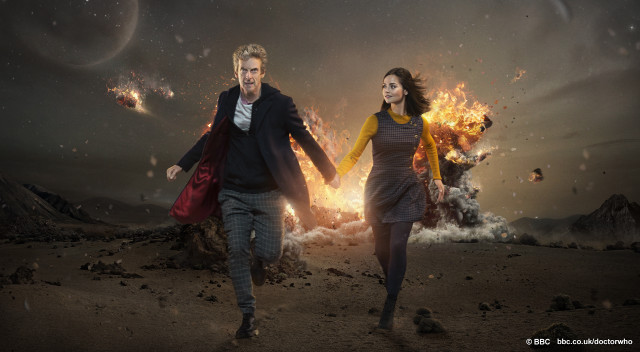 Man woman desert fireball clouds free wallpaper - medium preview image