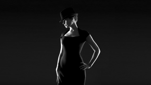 Woman dress hat posing black free wallpaper - medium preview image